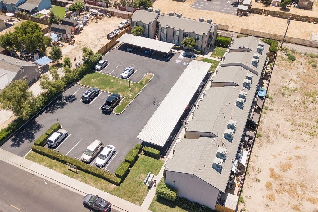 2942 Sierra St, Riverbank, CA 95367