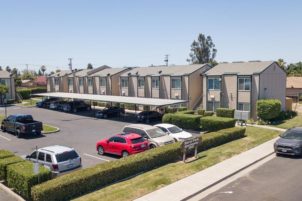 2942 Sierra St, Riverbank, CA 95367