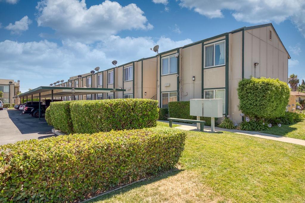 2942 Sierra St, Riverbank, CA 95367