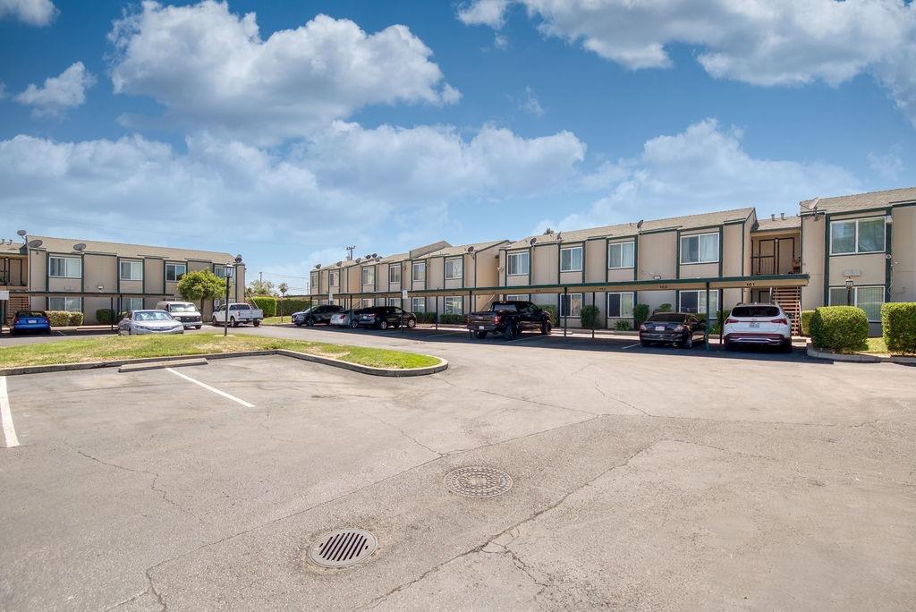 2942 Sierra St, Riverbank, CA 95367