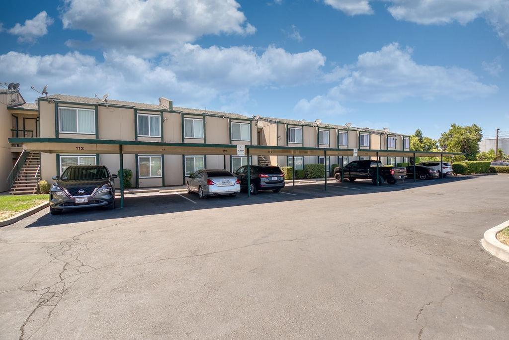 2942 Sierra St, Riverbank, CA 95367