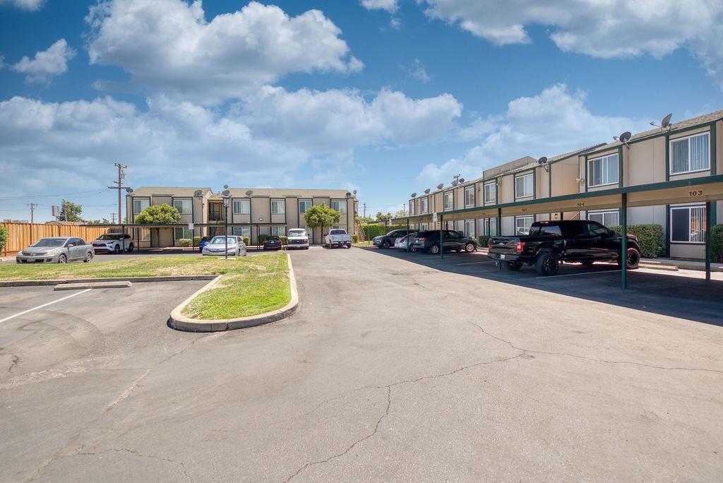 2942 Sierra St, Riverbank, CA 95367