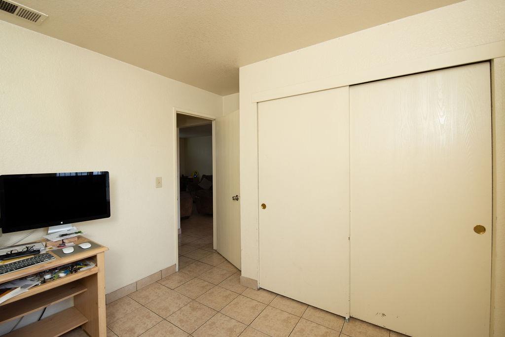 2942 Sierra St, Riverbank, CA 95367