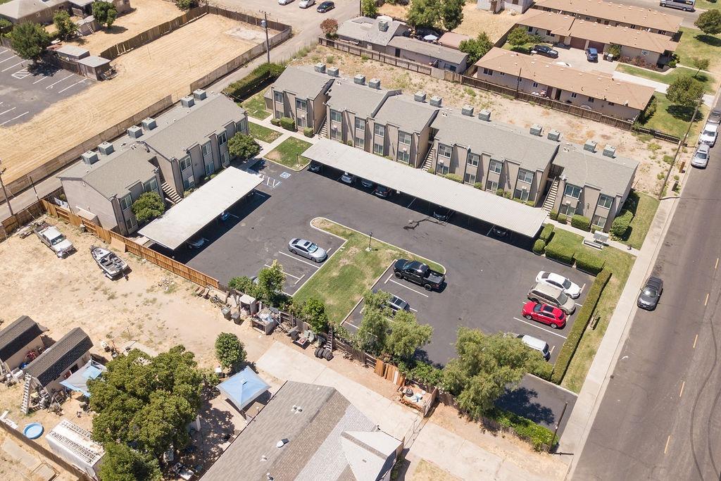 2942 Sierra St, Riverbank, CA 95367