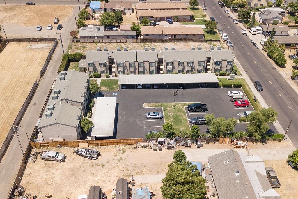 2942 Sierra St, Riverbank, CA 95367