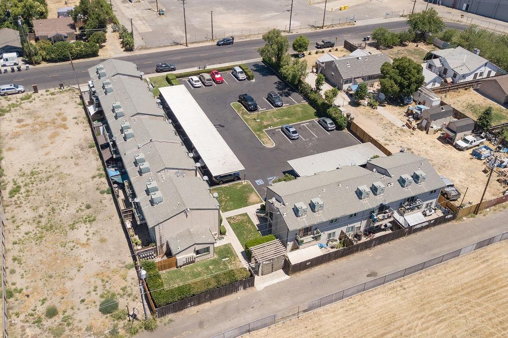 2942 Sierra St, Riverbank, CA 95367