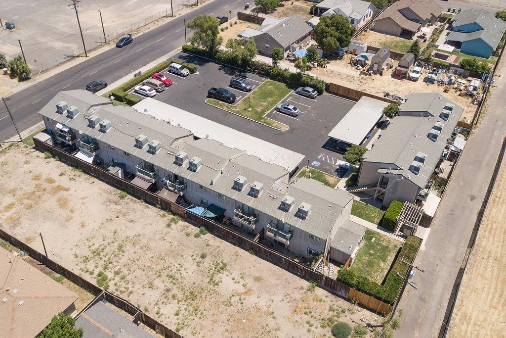 2942 Sierra St, Riverbank, CA 95367