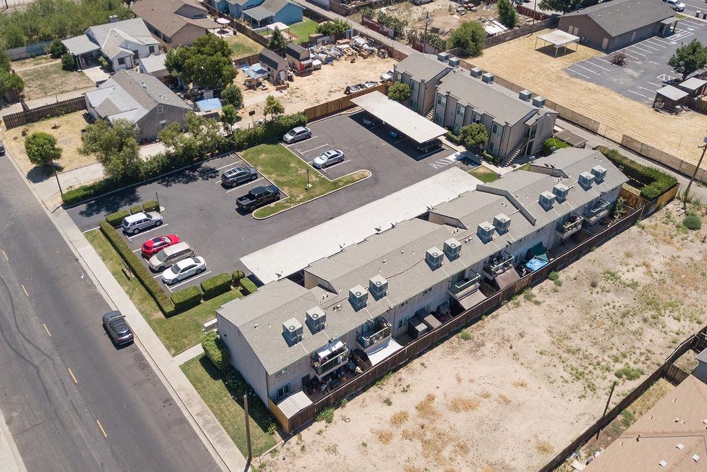 2942 Sierra St, Riverbank, CA 95367