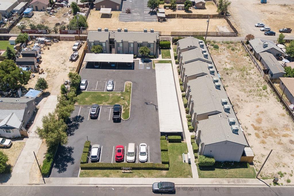 2942 Sierra St, Riverbank, CA 95367