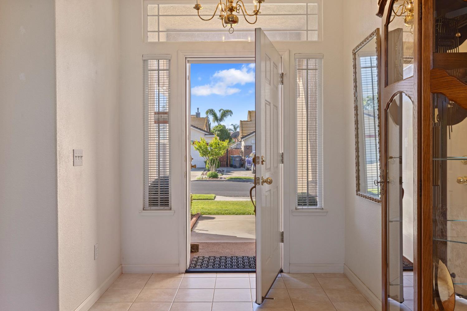 2223 Shire Way, Turlock, CA 95380