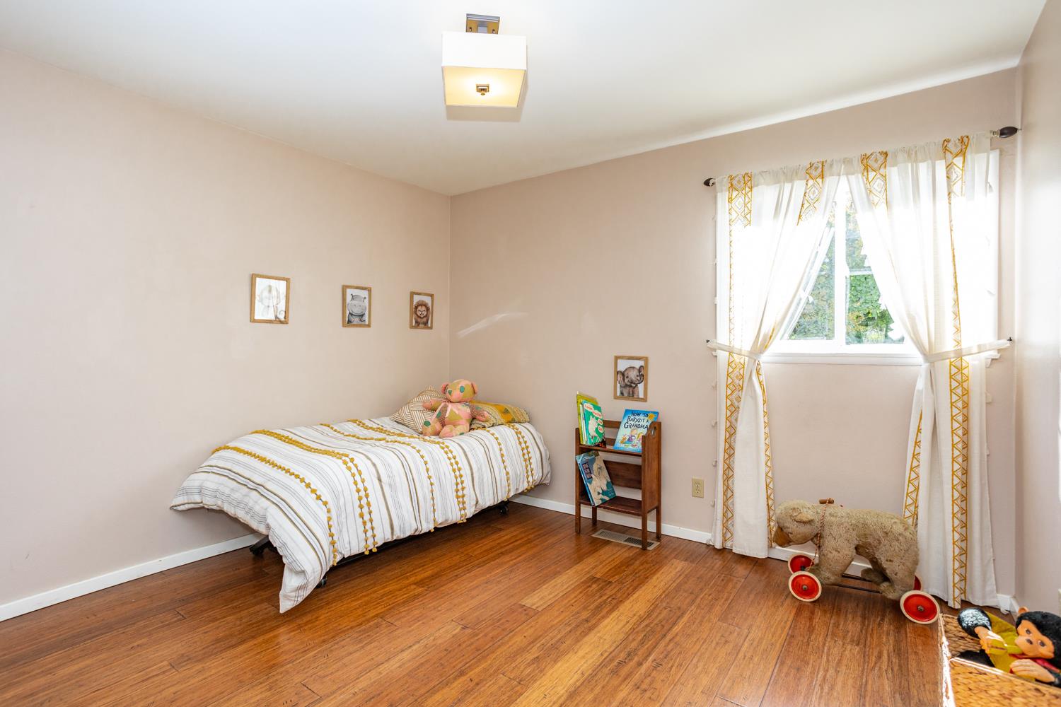 721 723 River Ave, Oakdale, CA 95361