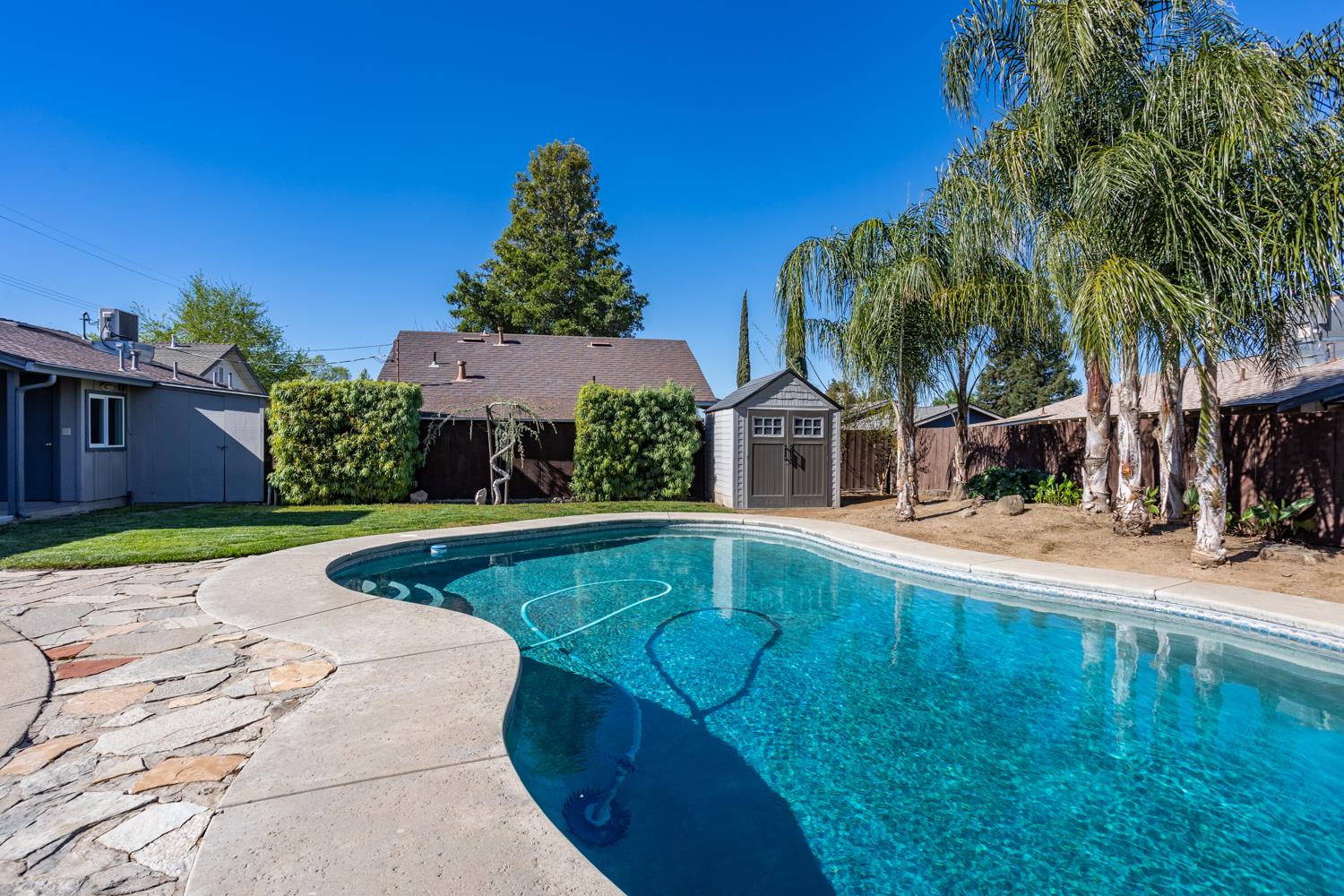 721 723 River Ave, Oakdale, CA 95361