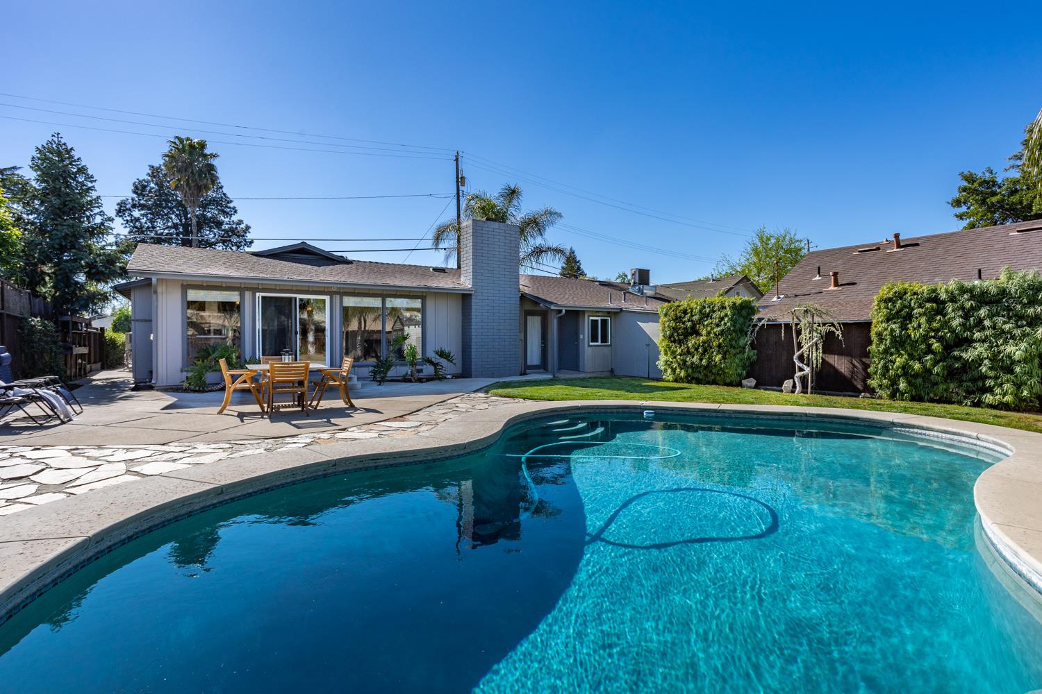 721 723 River Ave, Oakdale, CA 95361