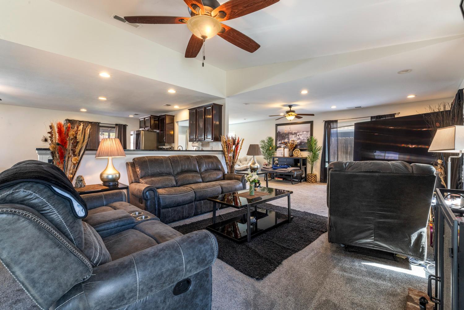 2713 Dania Ct, Modesto, CA 95358