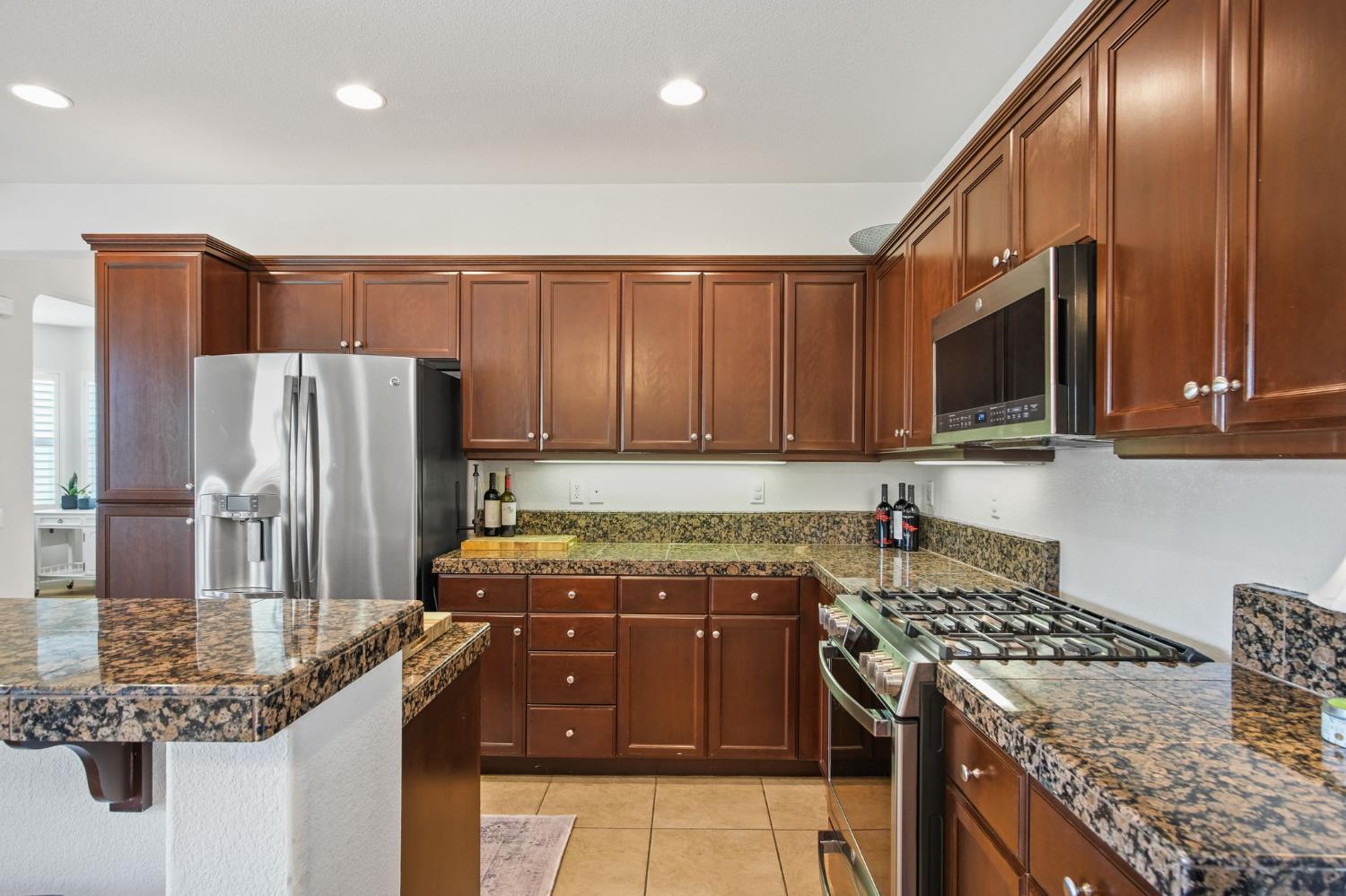 4160 N Berkeley Ave, Turlock, CA 95382