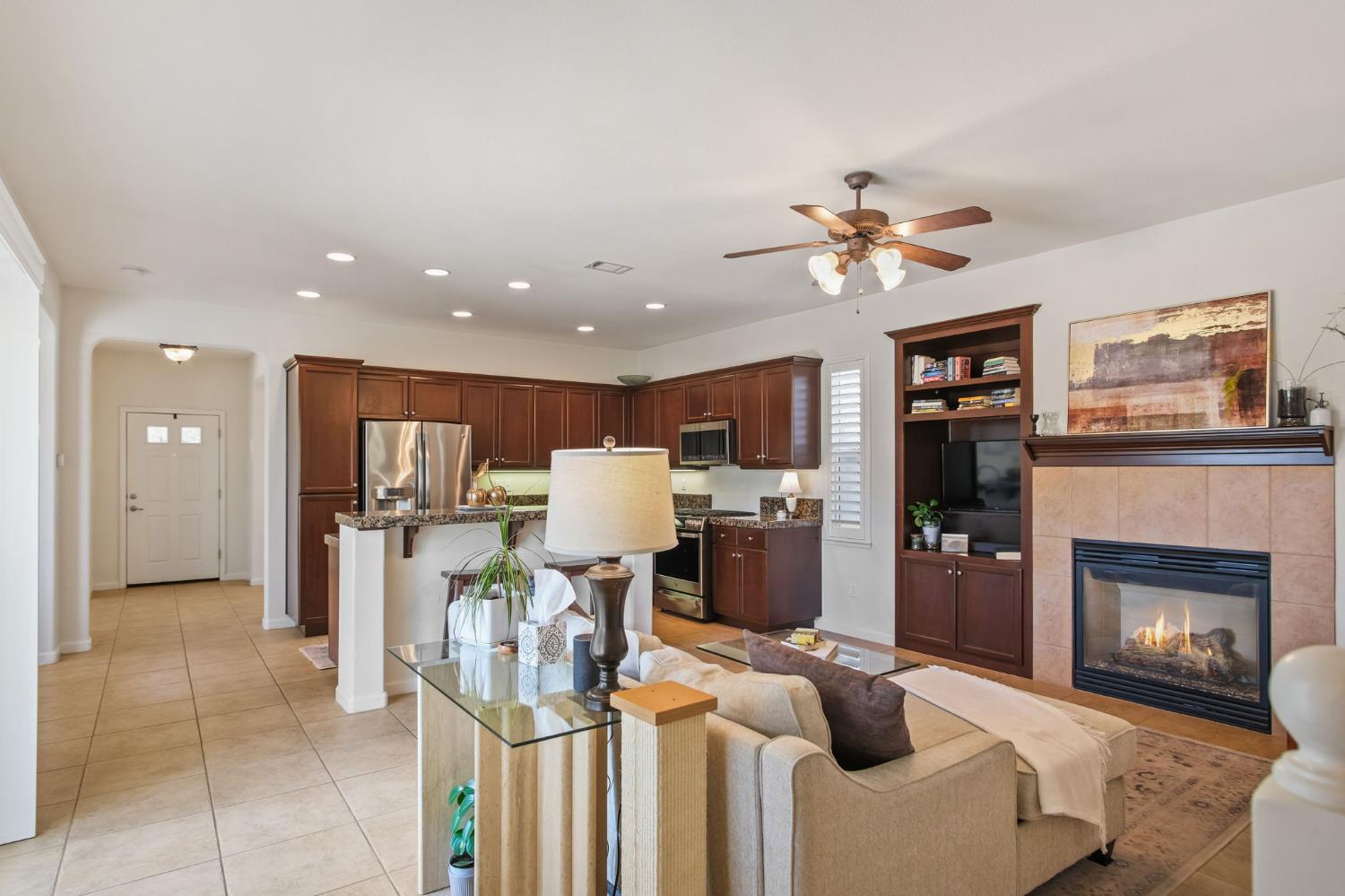 4160 N Berkeley Ave, Turlock, CA 95382