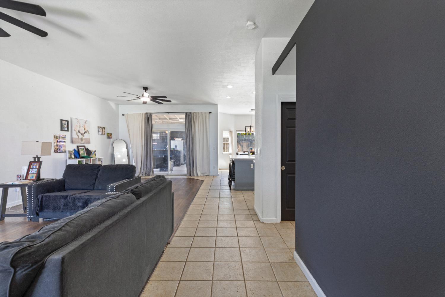 1628 Sungate Dr, Ceres, CA 95307