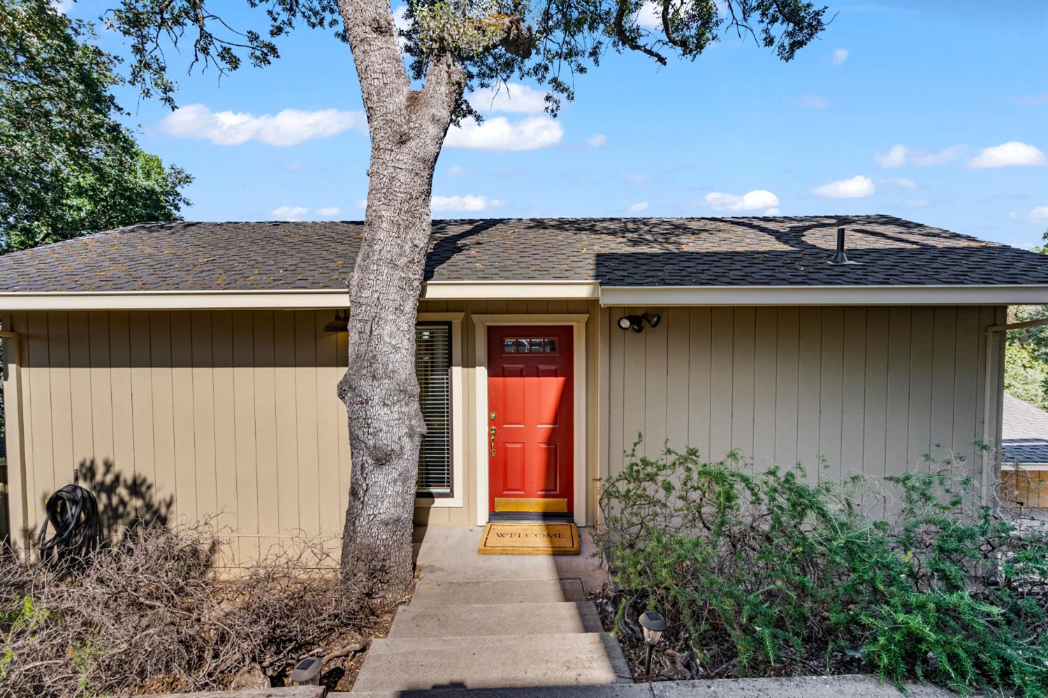 5105 Lakeshore Dr, Copperopolis, CA 95228