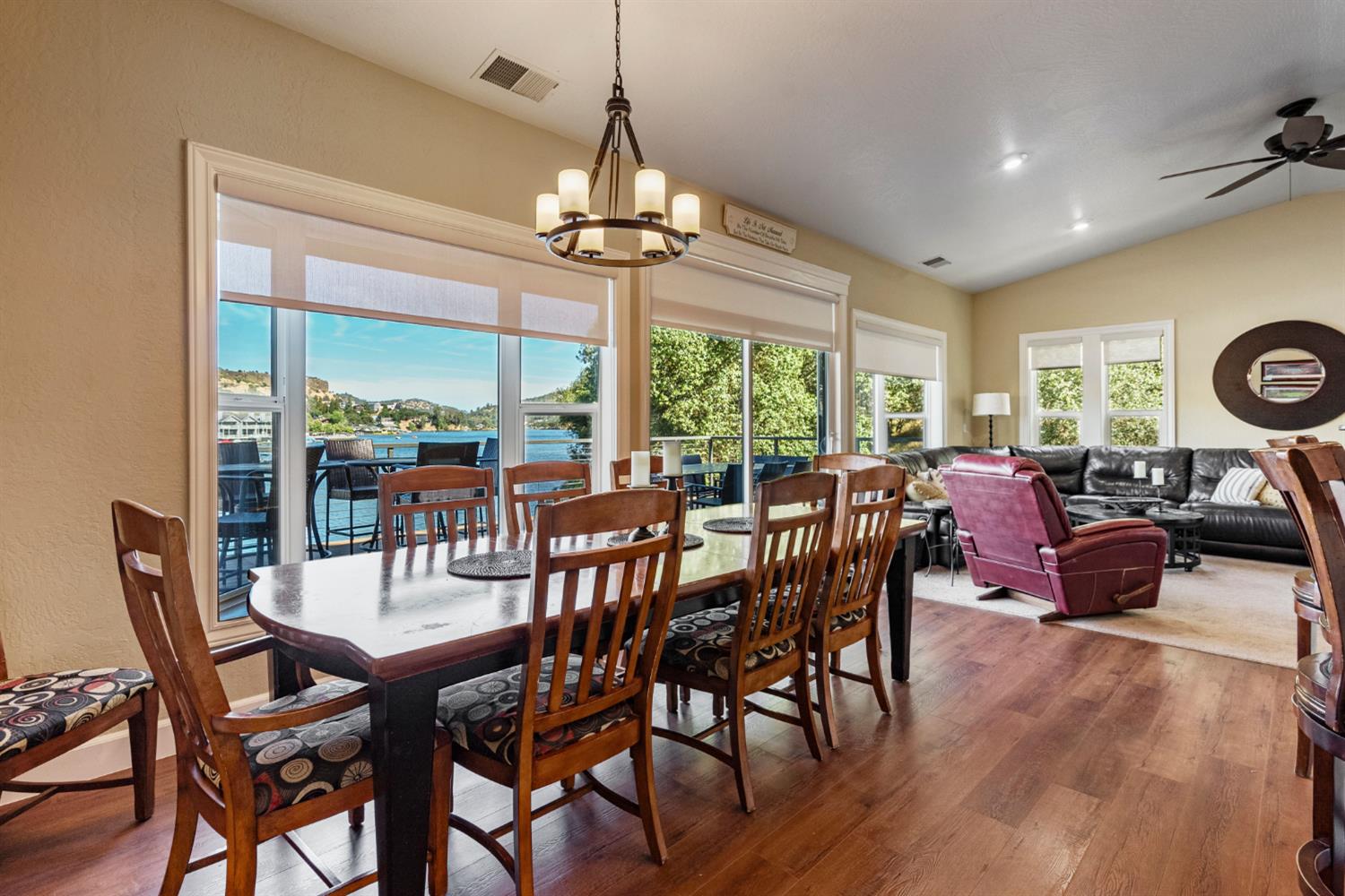 5105 Lakeshore Dr, Copperopolis, CA 95228