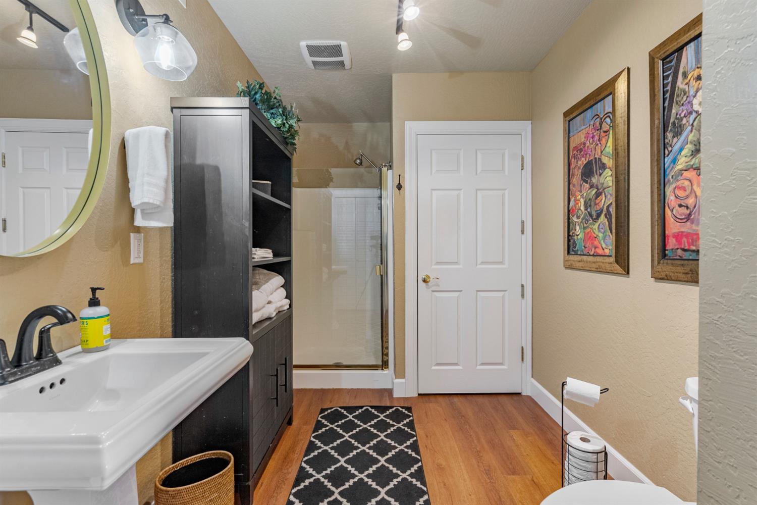 5105 Lakeshore Dr, Copperopolis, CA 95228