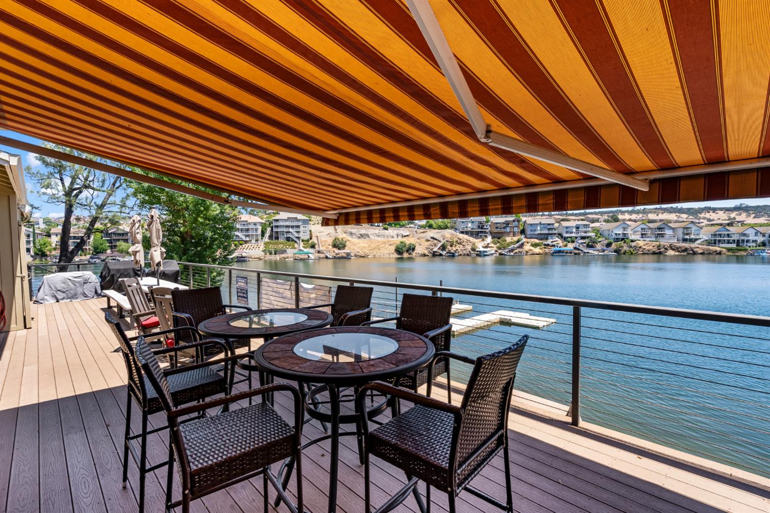 5105 Lakeshore Dr, Copperopolis, CA 95228