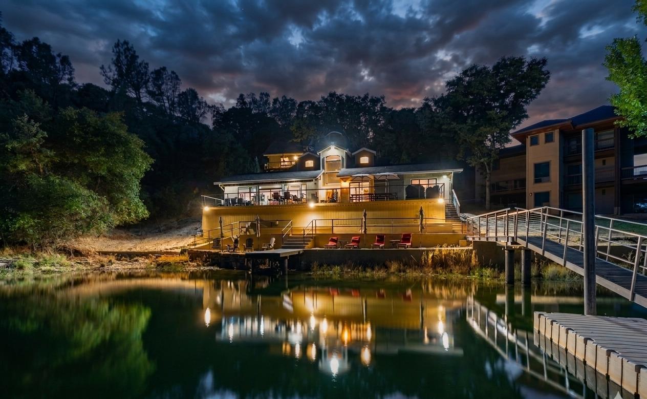 5105 Lakeshore Dr, Copperopolis, CA 95228