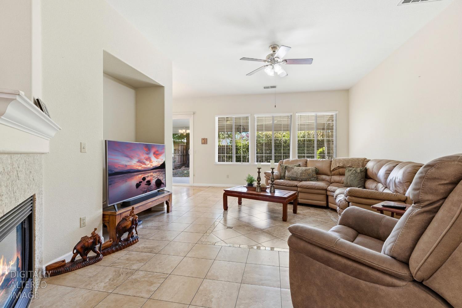 3808 Guildford Ln, Modesto, CA 95355