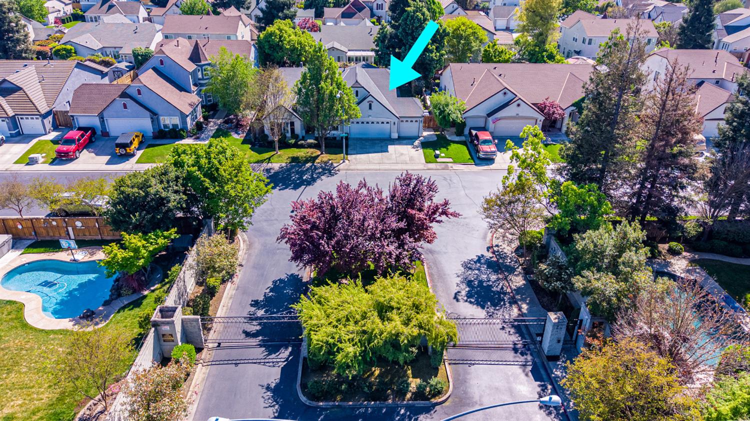 3808 Guildford Ln, Modesto, CA 95355