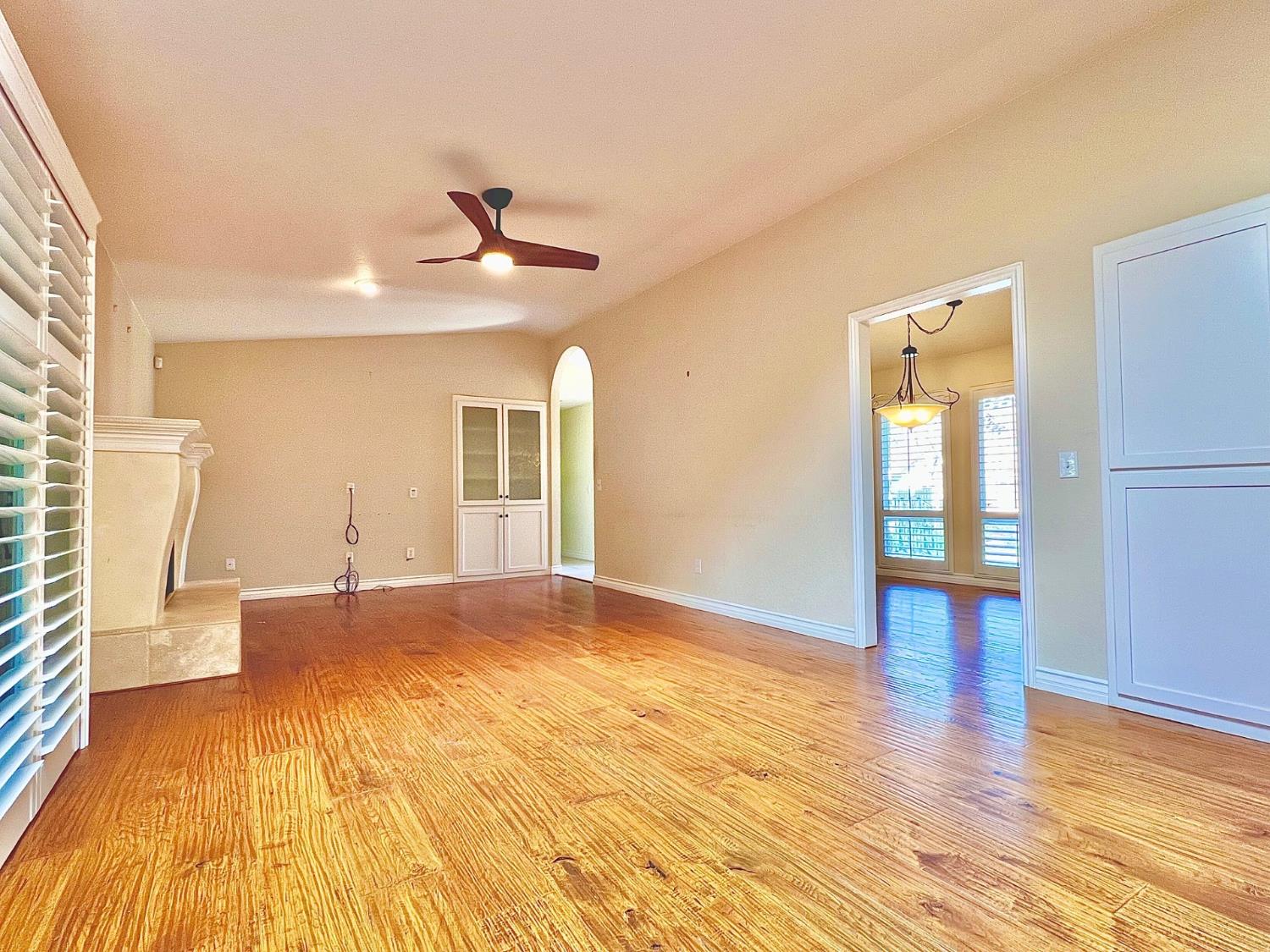 3837 Marigold Ln, Modesto, CA 95356