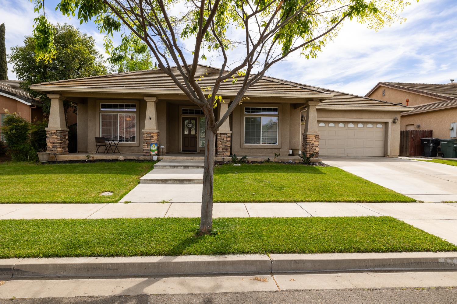 850 Miraggio Dr, Patterson, CA 95363