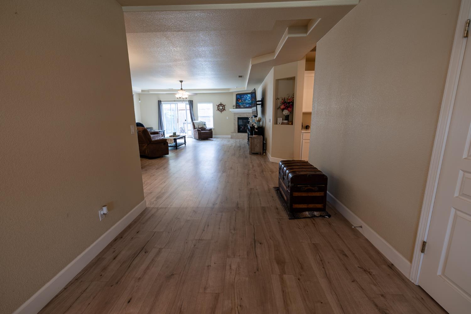 850 Miraggio Dr, Patterson, CA 95363