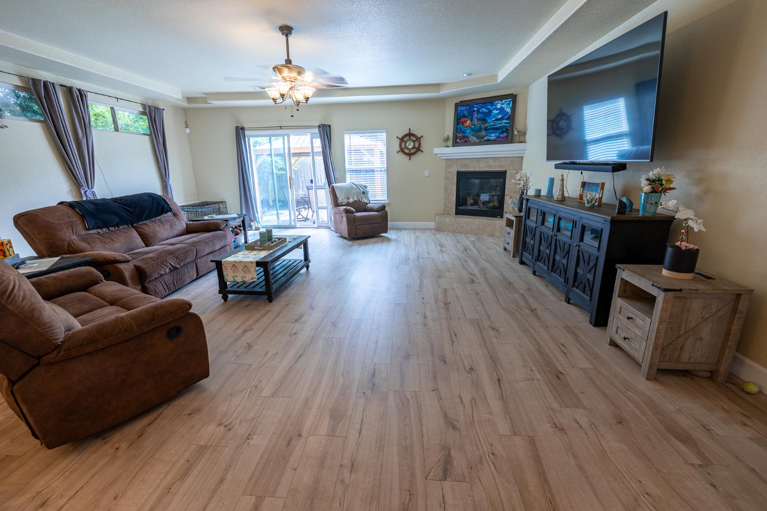 850 Miraggio Dr, Patterson, CA 95363