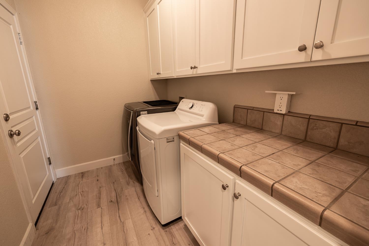 850 Miraggio Dr, Patterson, CA 95363