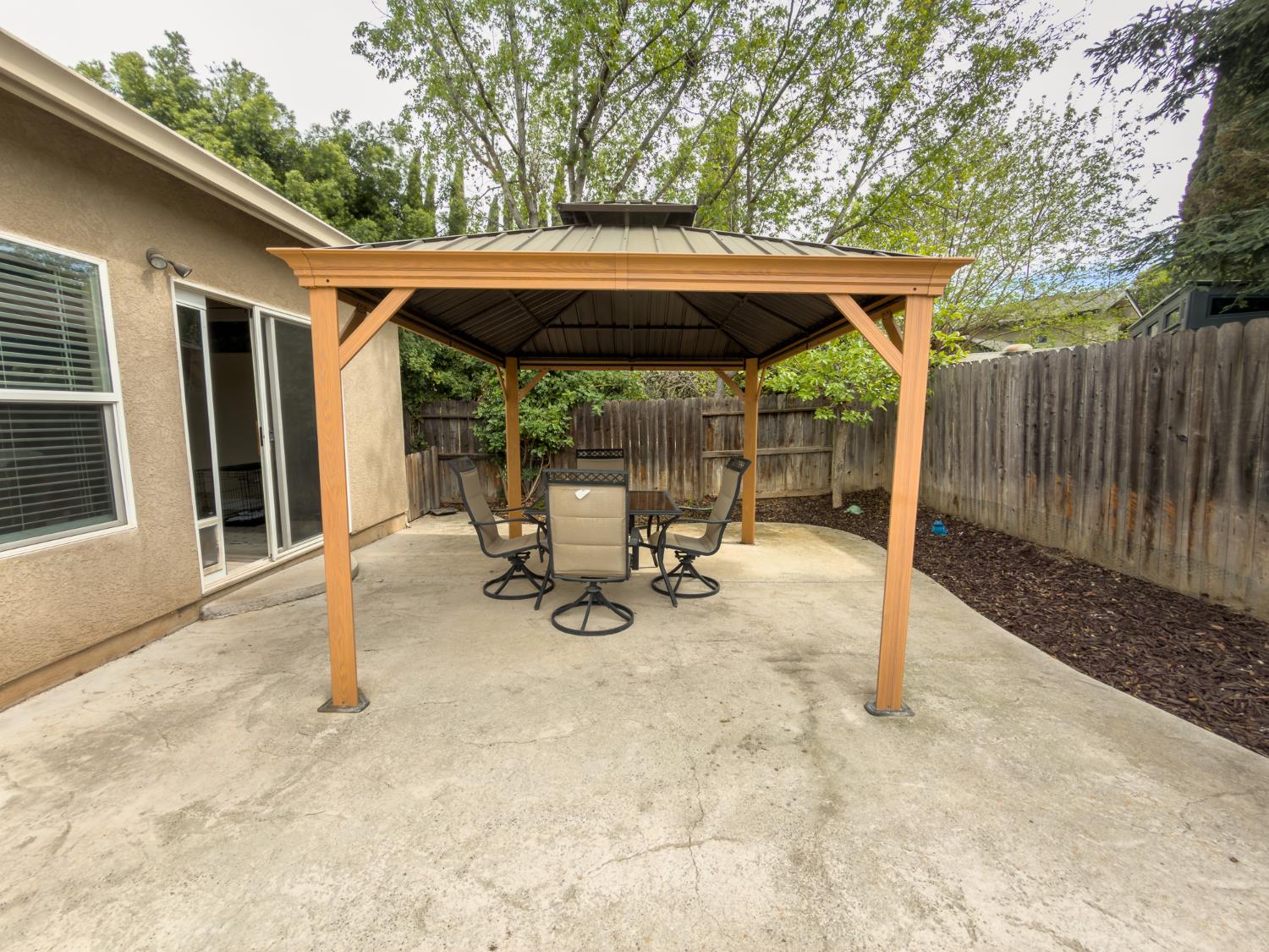 850 Miraggio Dr, Patterson, CA 95363