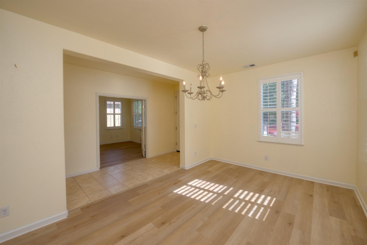 1441 Shearwater Dr, Patterson, CA 95363