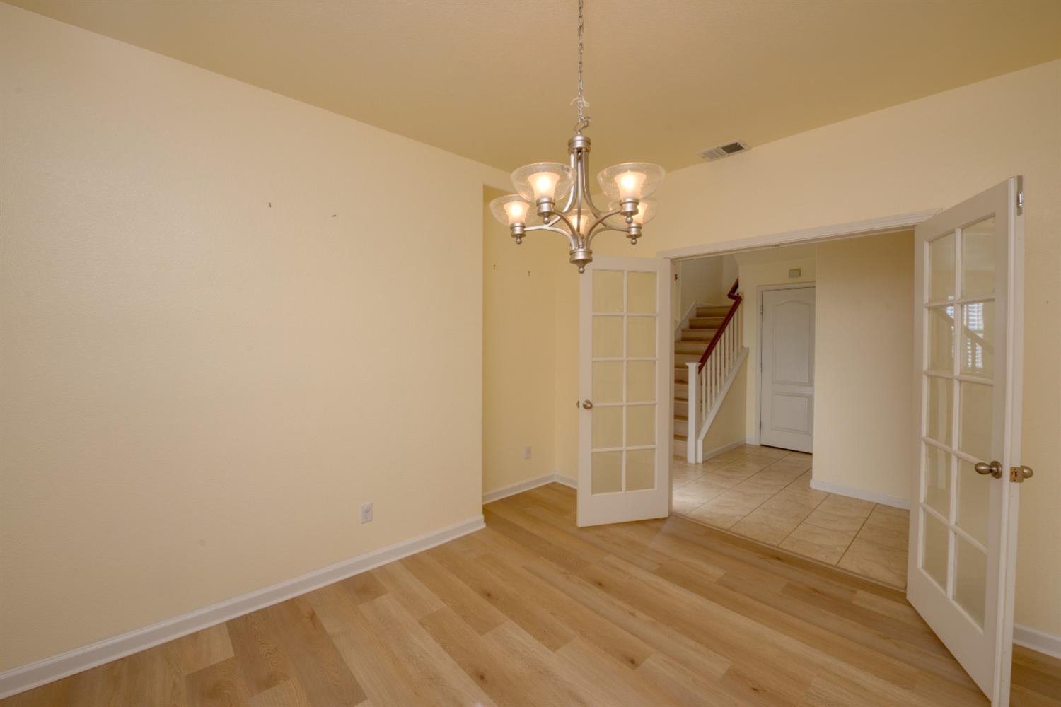 1441 Shearwater Dr, Patterson, CA 95363