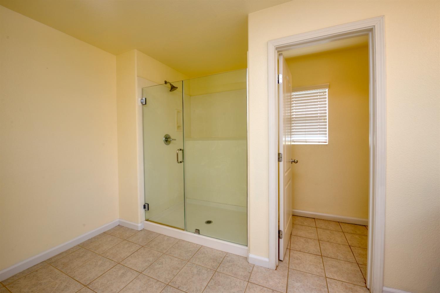 1441 Shearwater Dr, Patterson, CA 95363