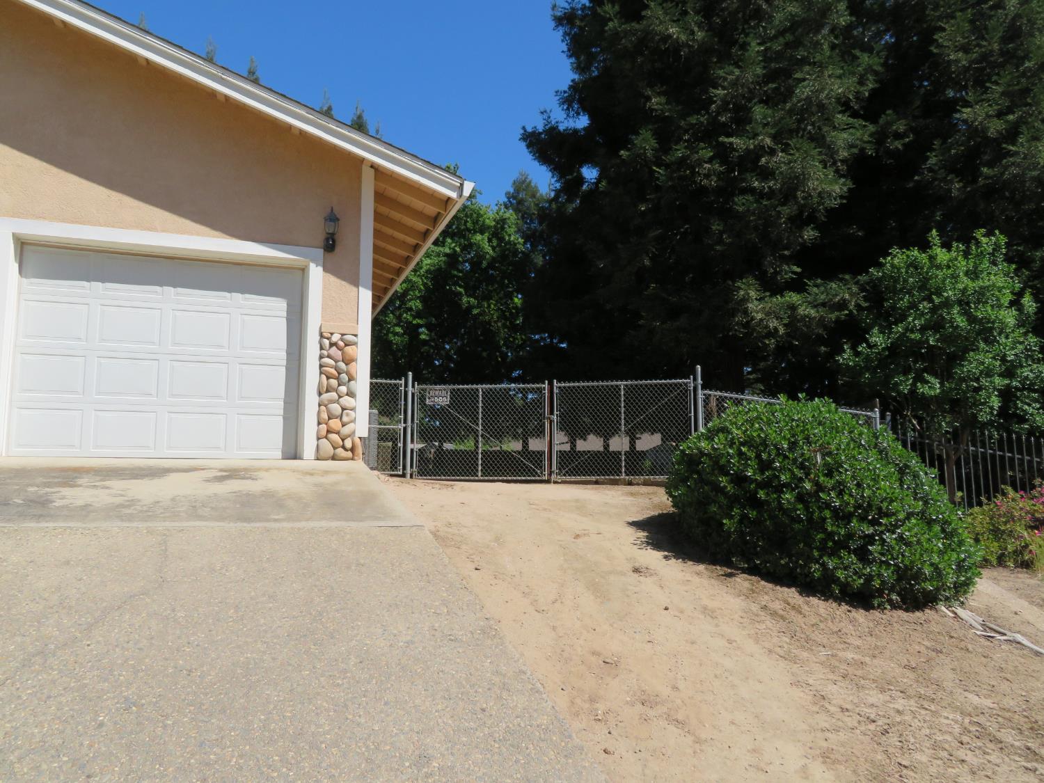 9912 Wild Oak Ct, Oakdale, CA 95361