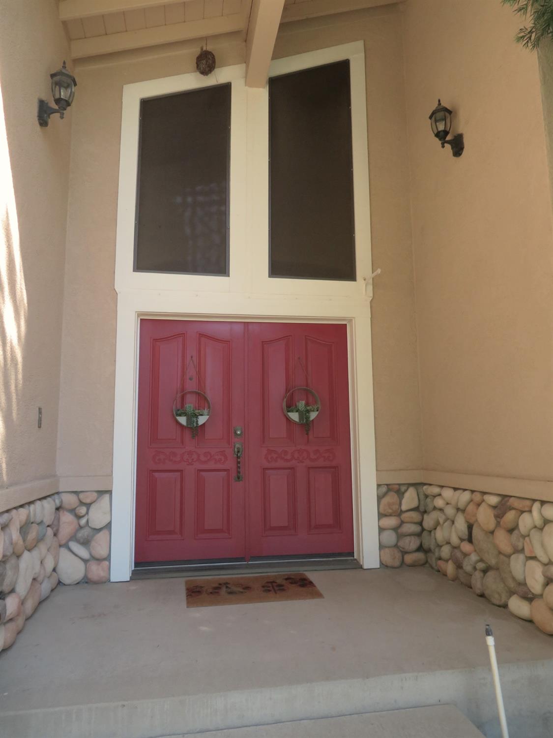 9912 Wild Oak Ct, Oakdale, CA 95361