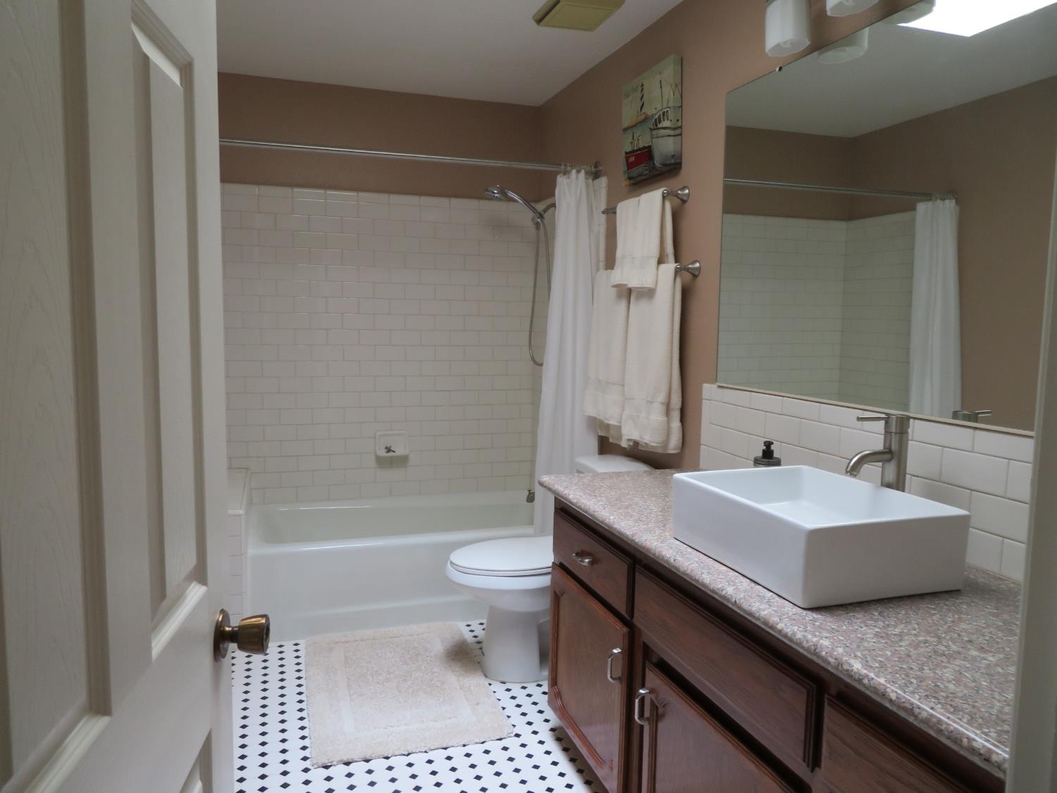 9912 Wild Oak Ct, Oakdale, CA 95361