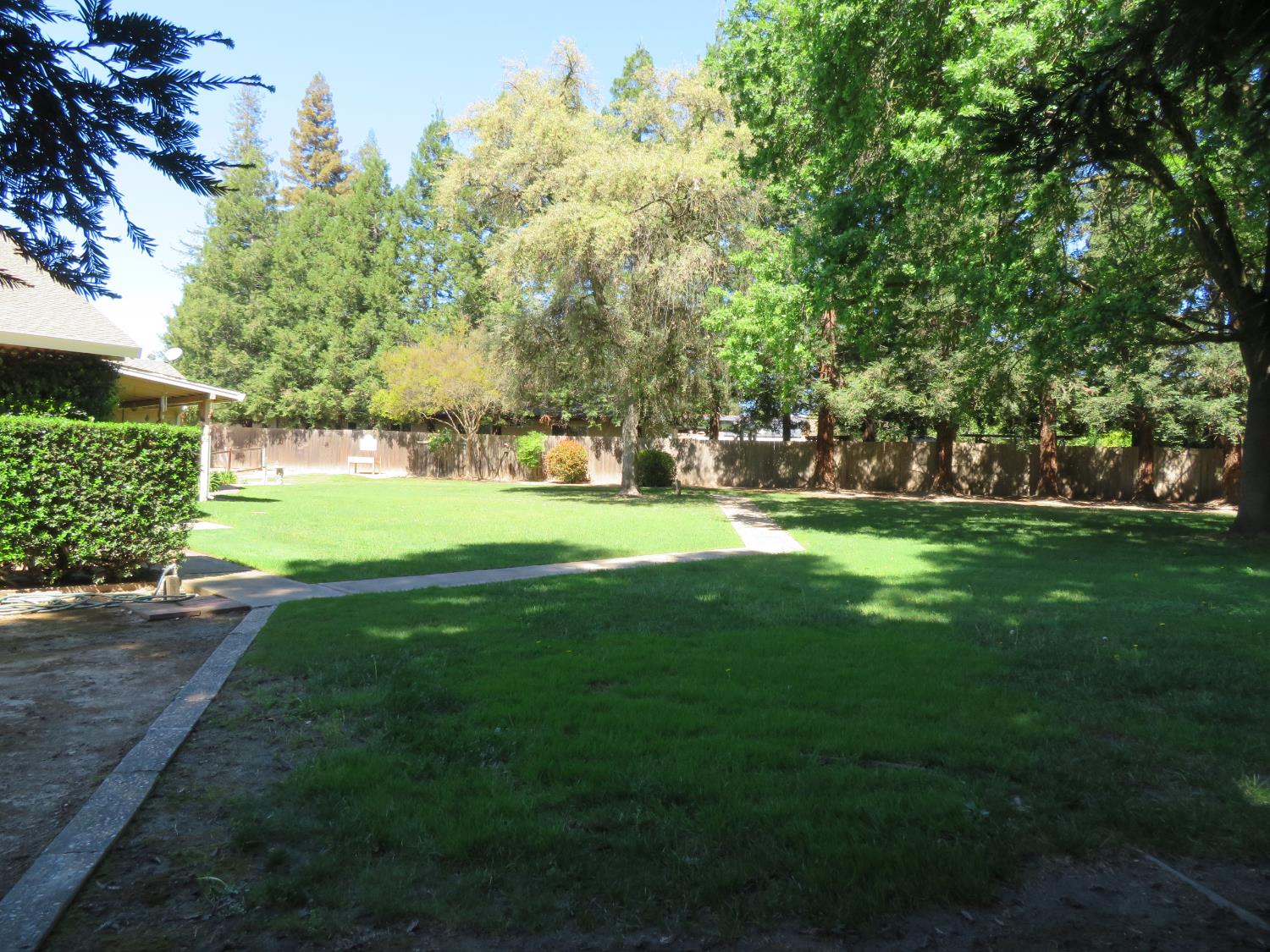 9912 Wild Oak Ct, Oakdale, CA 95361