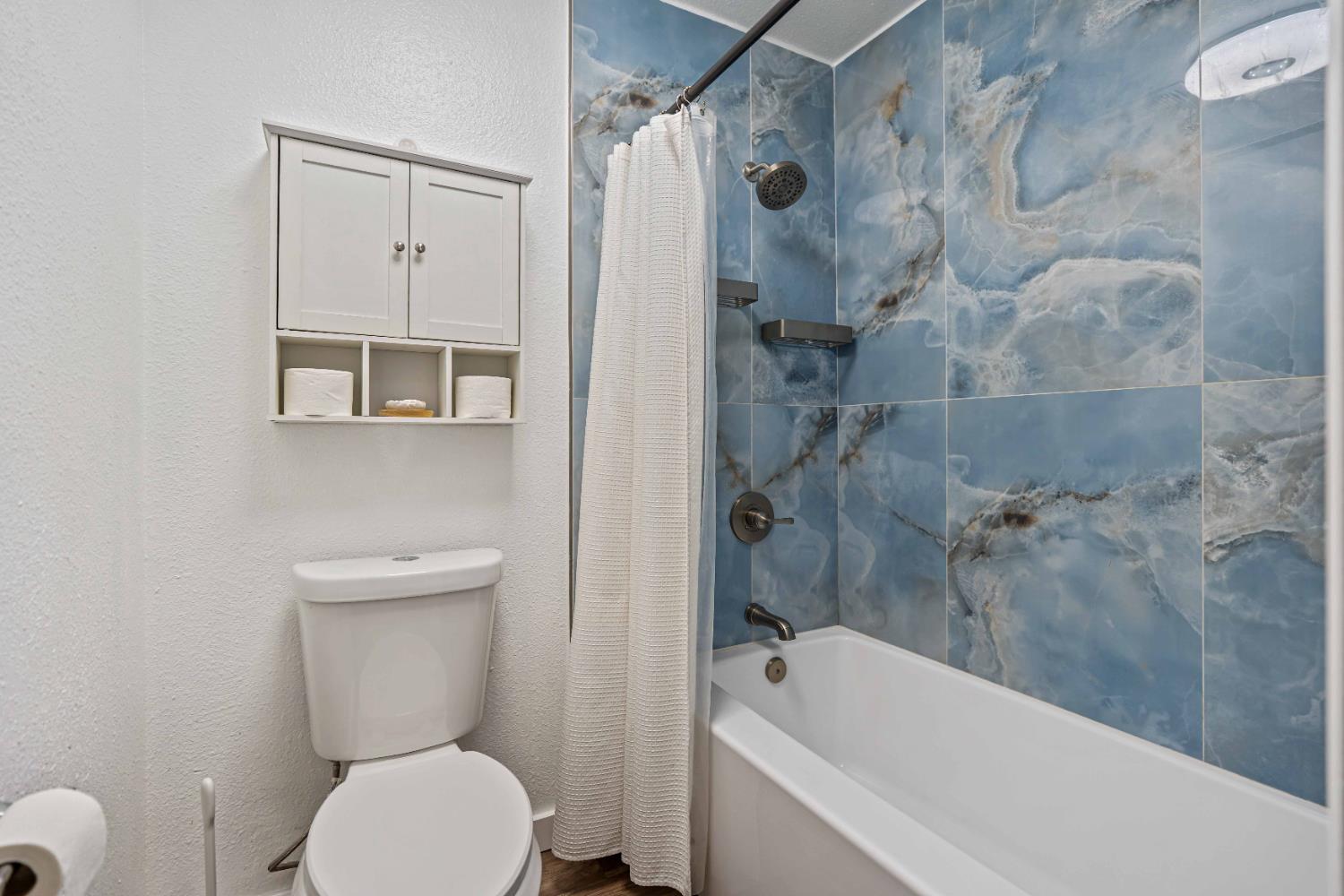 2165 Sharon Way, Modesto, CA 95350