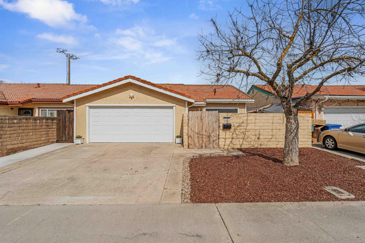 2165 Sharon Way, Modesto, CA 95350