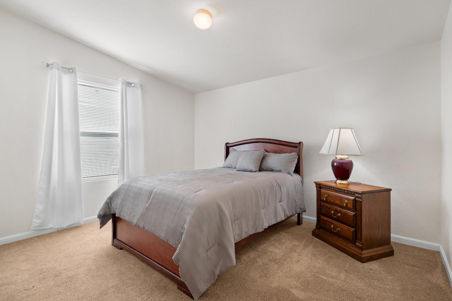 900 Old Stockton Rd #211, Oakdale, CA 95361