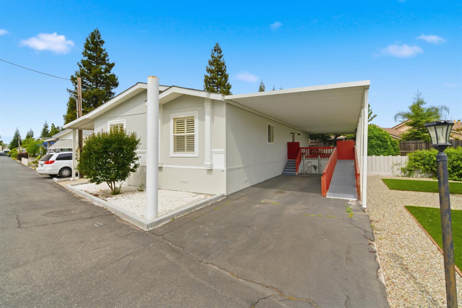 3955 Coffee Rd #92, Modesto, CA 95355