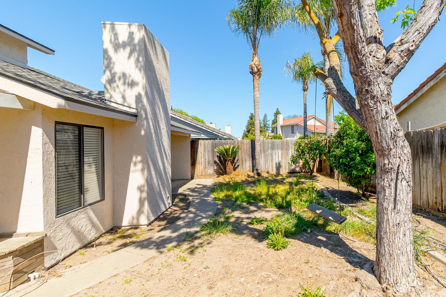 2204 Orchard Park Way, Modesto, CA 95355