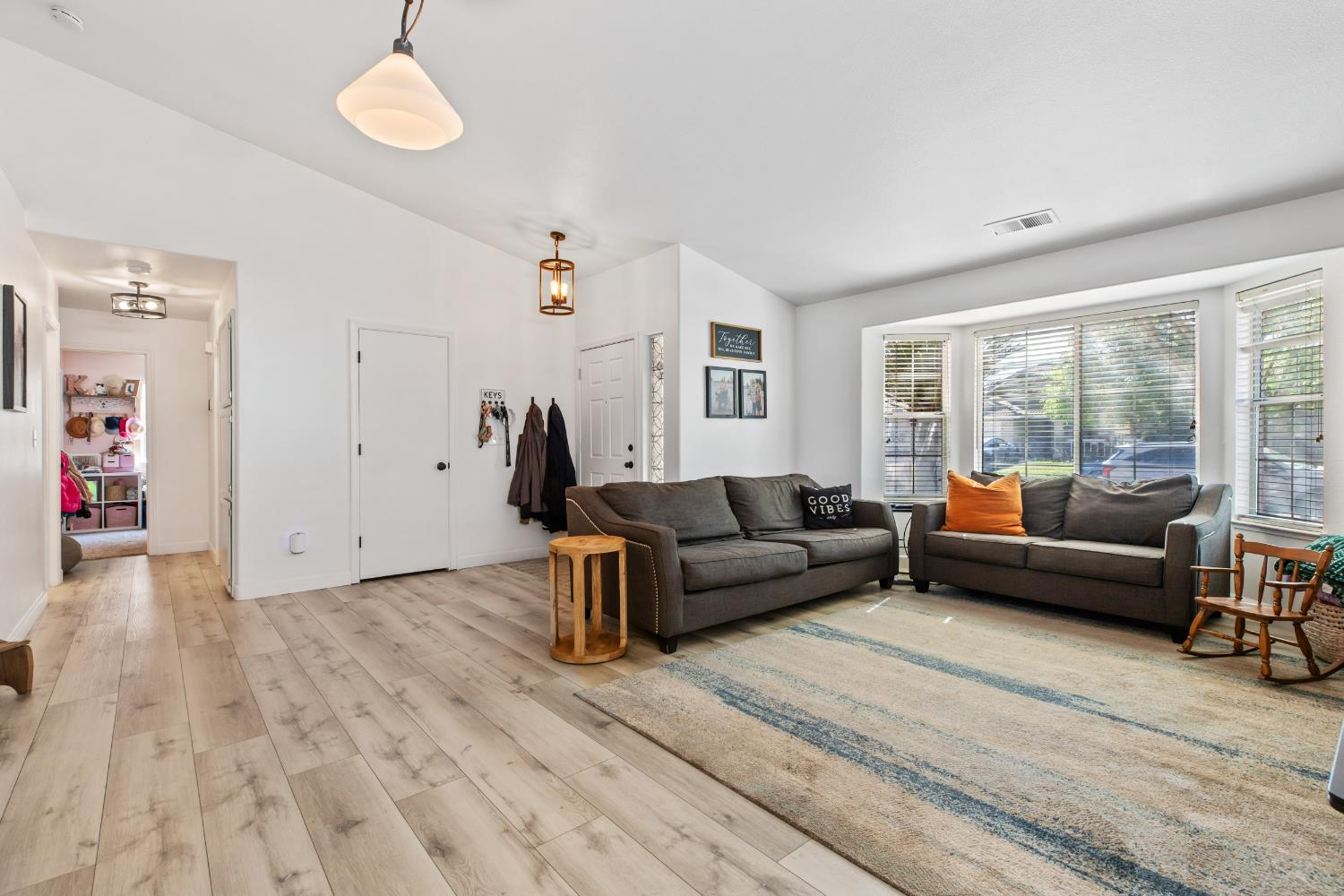 2713 Amadeus Dr, Modesto, CA 95358