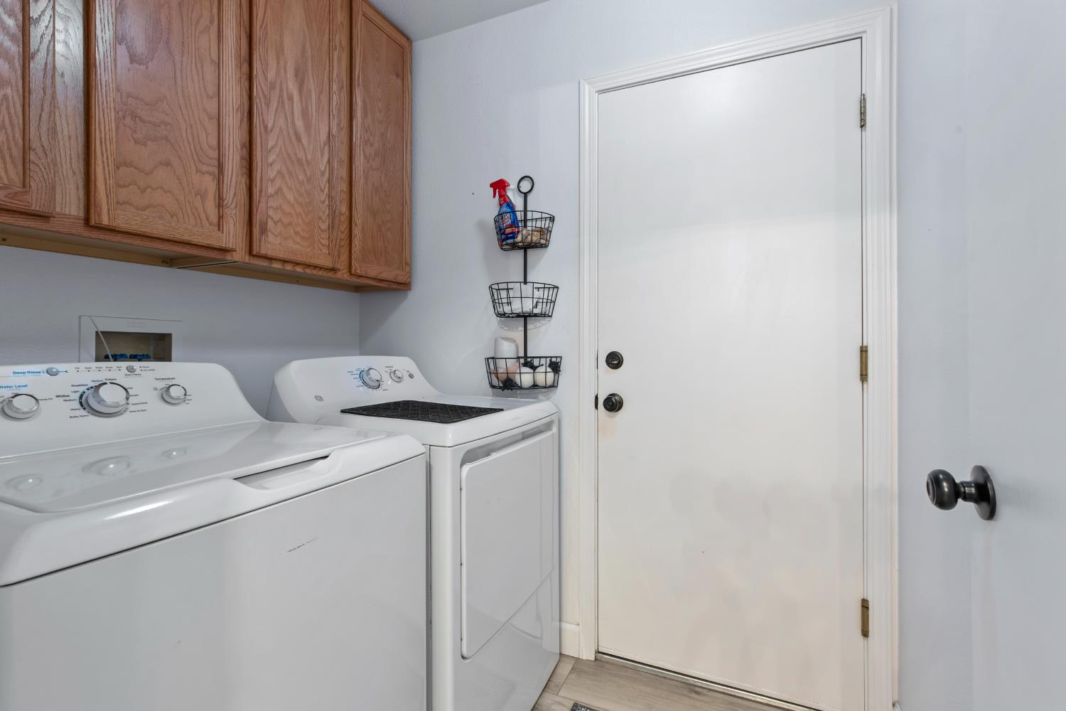 2713 Amadeus Dr, Modesto, CA 95358