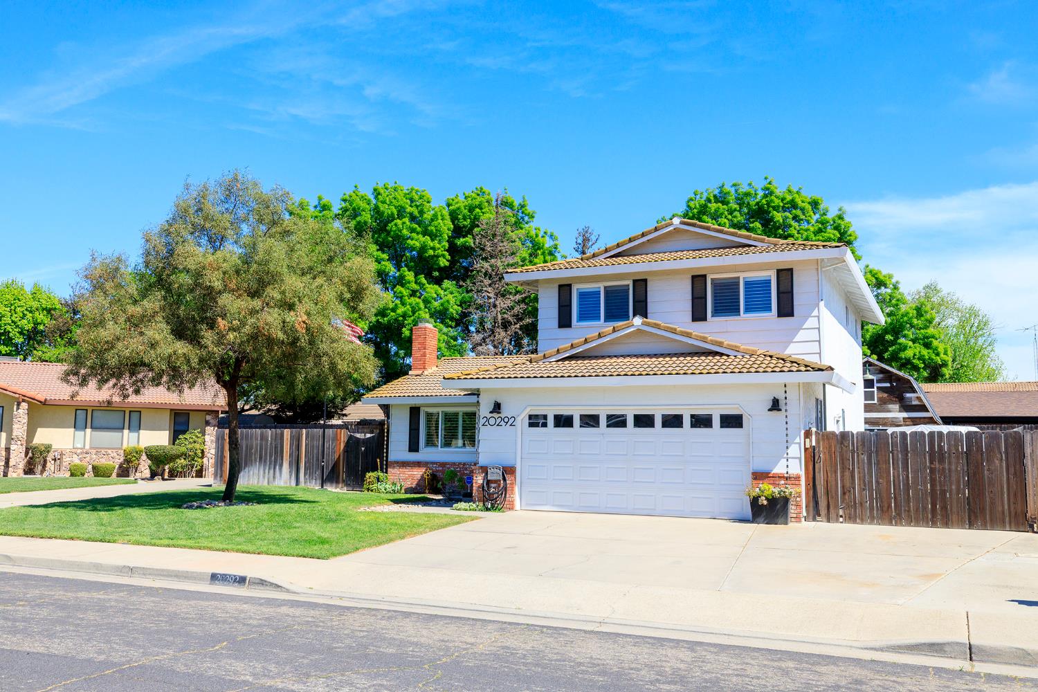 20292 Coral Cir, Hilmar, CA 95324