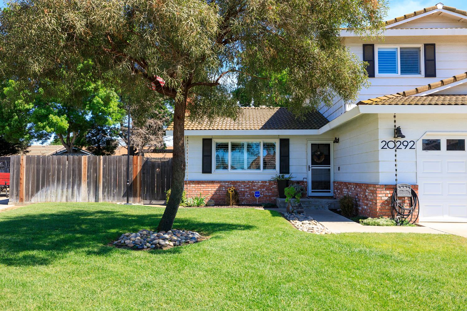 20292 Coral Cir, Hilmar, CA 95324